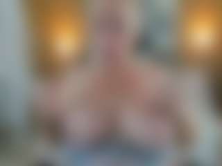 Live cam show with Danna38topless - Mature Middle Aged on Hubzter Live