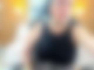 Live cam show with Danna38topless - Granny Squirt on SpankPalCams