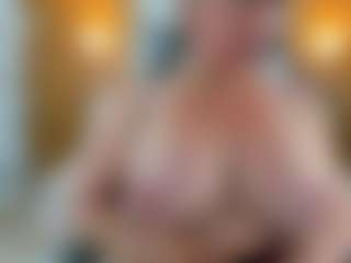 Danna38topless's Live Sex Cam Show