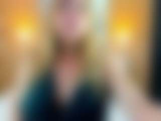 Live cam show with Danna38topless - BBW Middle Aged on AdultVida.com