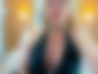 Danna38topless's Live Sex Cam Show