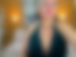 Live cam show with Danna38topless - Granny MILF on alttransgirls