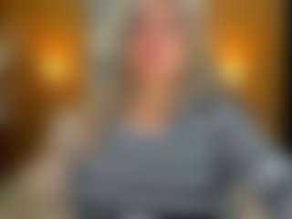 Danna38topless's Live Sex Cam Show