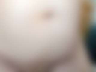 Danna38topless's Live Sex Cam Show