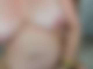 Danna38topless's Live Sex Cam Show