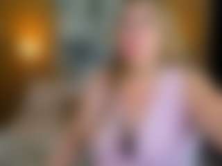 Danna38topless's Live Sex Cam Show