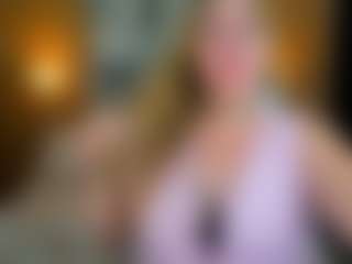 Danna38topless's Live Sex Cam Show