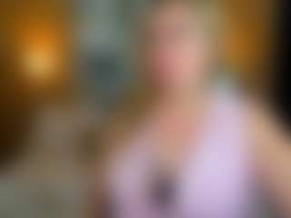 Danna38topless's Live Sex Cam Show