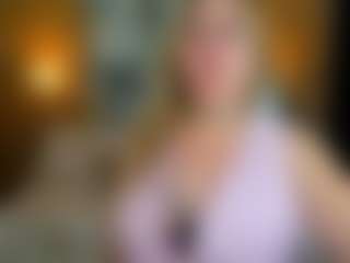 Danna38topless's Live Sex Cam Show