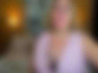 Danna38topless's Live Sex Cam Show