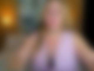 Live cam show with Danna38topless - Granny Squirt on Camsoda