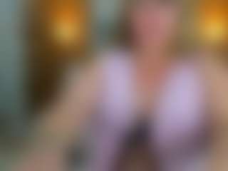 Danna38topless's Live Sex Cam Show