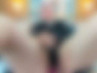 Danna38topless's Live Sex Cam Show