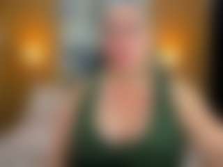 Danna38topless's Live Sex Cam Show