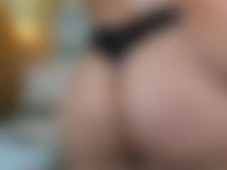 Danna38topless's Live Sex Cam Show