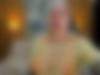 Live cam show with Danna38topless - Granny Blonde Hair on TottyGirls