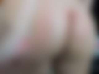 Danna38topless's Live Sex Cam Show