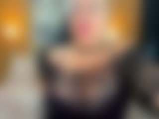 Danna38topless's Live Sex Cam Show