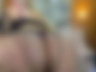 Danna38topless's Live Sex Cam Show