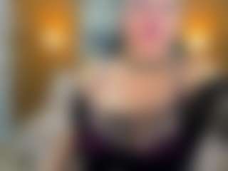 Live cam show with Danna38topless - Curvy MILF on sexylive.show