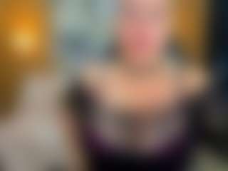 Danna38topless's Live Sex Cam Show