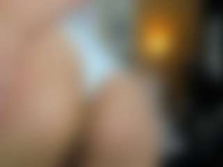 Danna38topless's Live Sex Cam Show