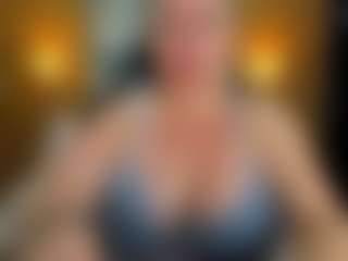 Live cam show with Danna38topless - Facial Piercings on liverealitysex.com