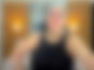 Live cam show with Danna38topless - Public Mature on Mixed Magazine Live