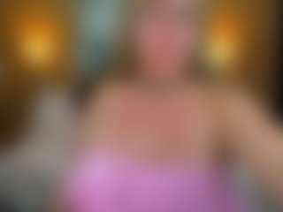 Live cam show with Danna38topless - Granny Big Ass on PervPlay.com
