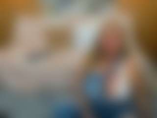 Danna38topless's Live Sex Cam Show