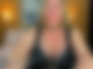 Danna38topless's Live Sex Cam Show