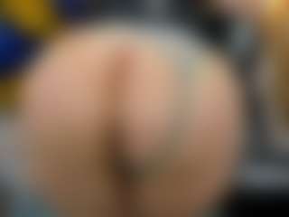 Live cam show with Danna38topless - Dirty Talk on nudelive.tv