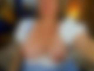 Danna38topless's Live Sex Cam Show