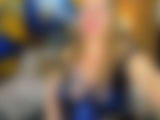 Live cam show with Danna38topless - Green Eyes on livesuperchat.net