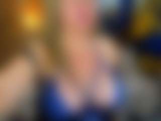 Danna38topless's Live Sex Cam Show