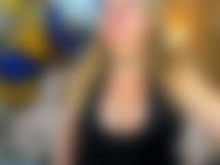 Danna38topless's Live Sex Cam Show