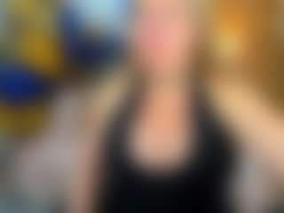 Live cam show with Danna38topless - Public on Camsoda