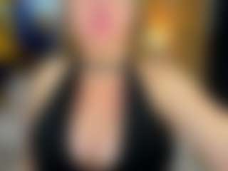 Danna38topless's Live Sex Cam Show