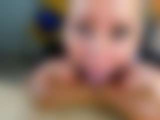 Danna38topless's Live Sex Cam Show