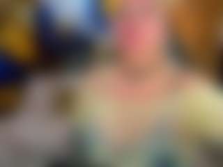 Live cam show with Danna38topless - Blonde Hair MILF on Camsoda
