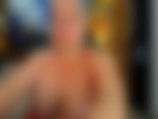 Live cam show with Danna38topless - Dildo Or Vibrator MILF on StripNow