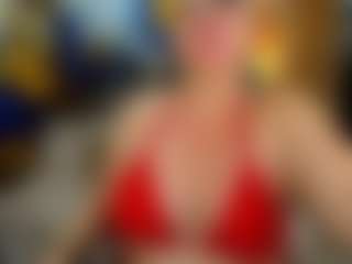 Live cam show with Danna38topless - Blonde Hair MILF on Camsoda