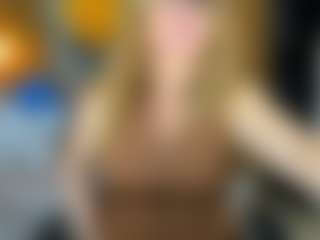 Live cam show with Danna38topless - Strip Blonde Hair on SinfulBabes