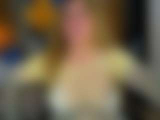 Danna38topless's Live Sex Cam Show