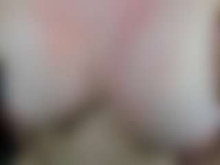 Danna38topless's Live Sex Cam Show