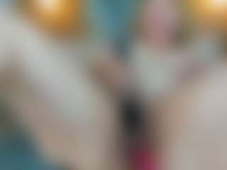 Danna38topless's Live Sex Cam Show