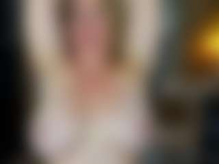 Live cam show with Danna38topless - Grandes Tetas on livesuperchat.net
