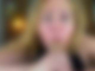 Danna38topless's Live Sex Cam Show