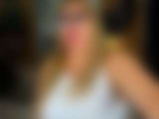 Live cam show with Danna38topless - Granny Big Tits on Camsoda
