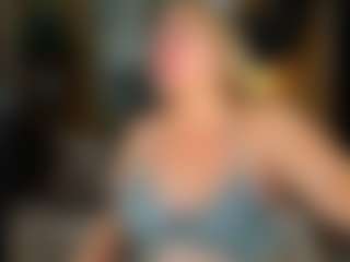 Danna38topless's Live Sex Cam Show
